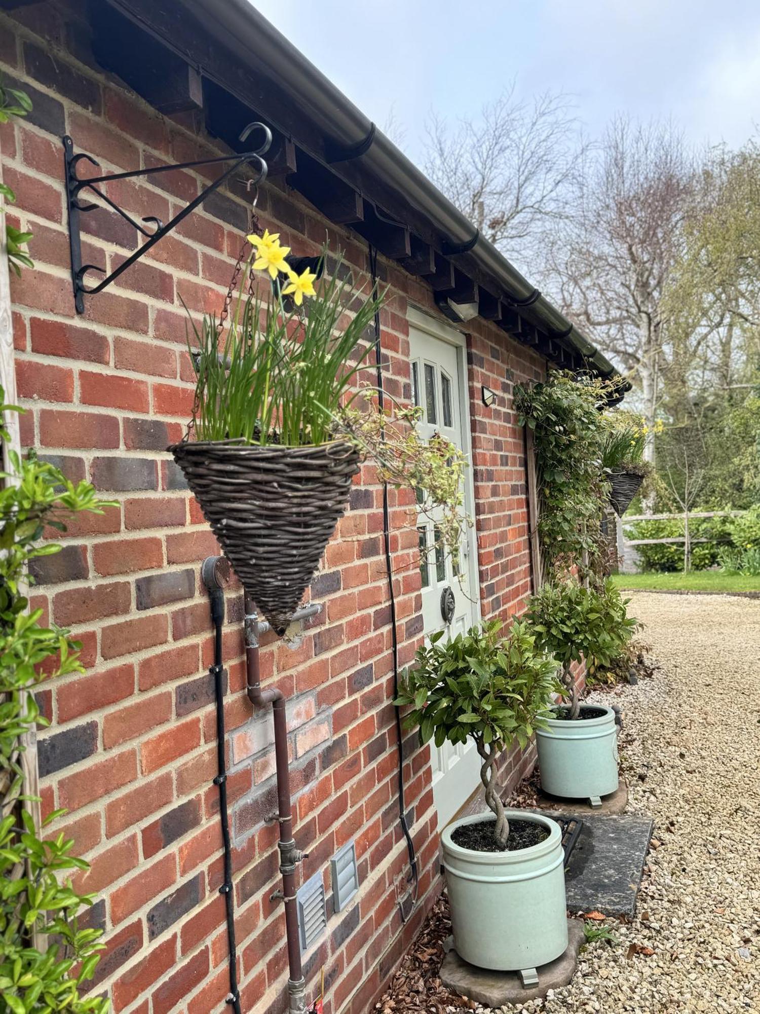 'Bramley Fall Cottage' ' On Site Ev Point - Attached Cottage,3 Separate Bedrooms -1 On Ground Level, Sleeps 6, 2 Bathrooms, Sandy Wittering Beach 8Min Drive, Rural Location, Child Friendly, Small Breed Dog Friendly, Private Parking Чичестър Екстериор снимка