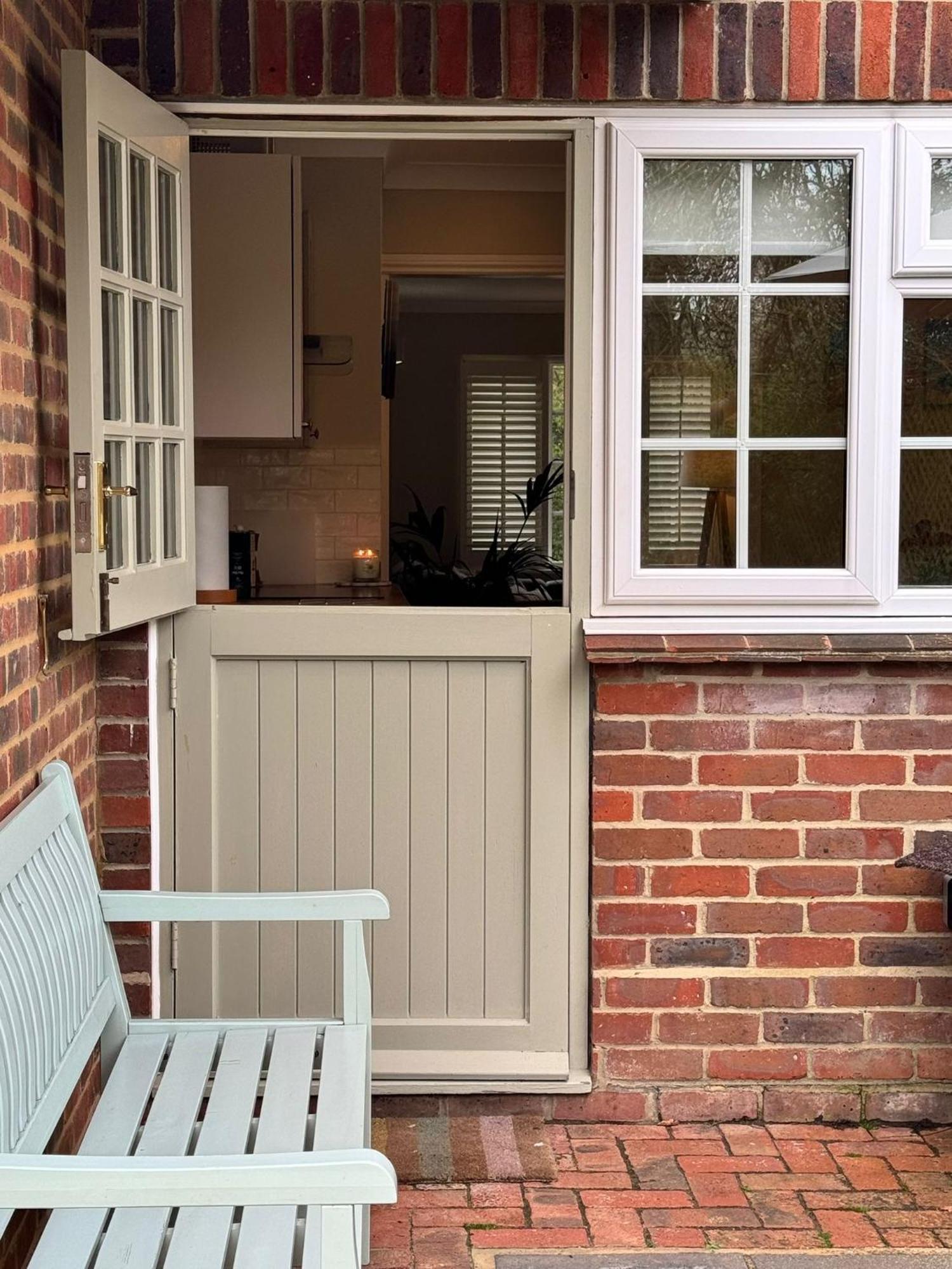 'Bramley Fall Cottage' ' On Site Ev Point - Attached Cottage,3 Separate Bedrooms -1 On Ground Level, Sleeps 6, 2 Bathrooms, Sandy Wittering Beach 8Min Drive, Rural Location, Child Friendly, Small Breed Dog Friendly, Private Parking Чичестър Екстериор снимка